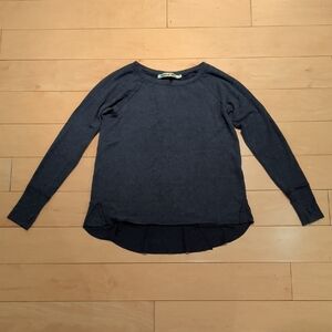 Michael Stars Heather Navy Long Sleeve Top, Size Small, Raw Hem, Thumb Holes 💙